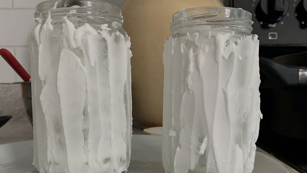 remove jar residue step 3: spread paste